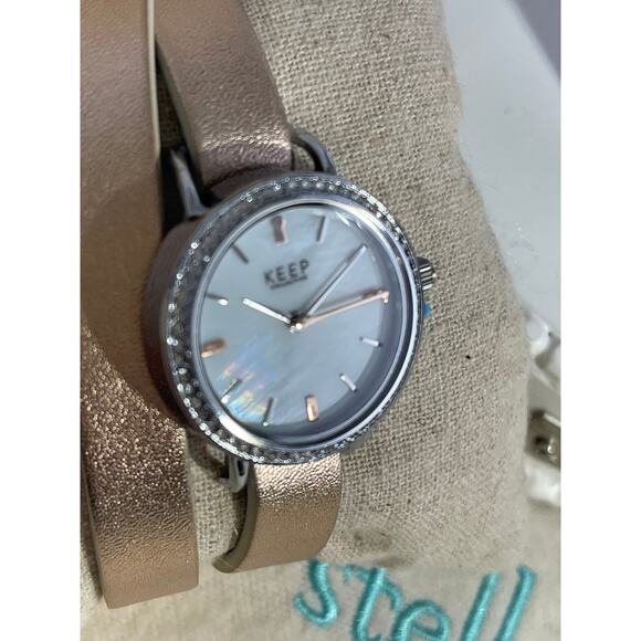 Stella & Dot Keep Collective Line Round Watch Pave Quartz Like Face & Band - Picture 2 of 5